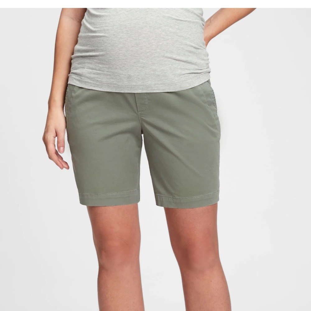 4" Maternity Full Panel Stretch Khaki Shorts - Picture 2 of 9